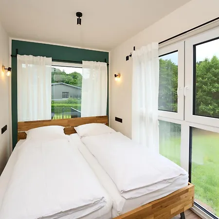 Luxuscontainer Am Nuerburgring #1 Daire Adenau