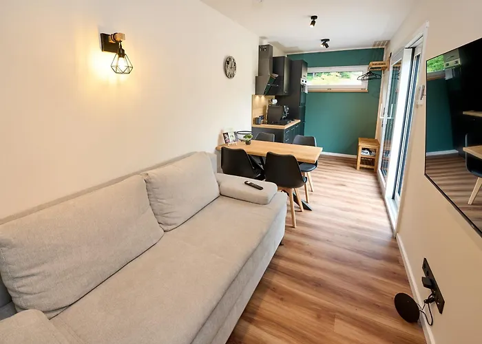 Luxuscontainer Am Nuerburgring #1 אדנאו