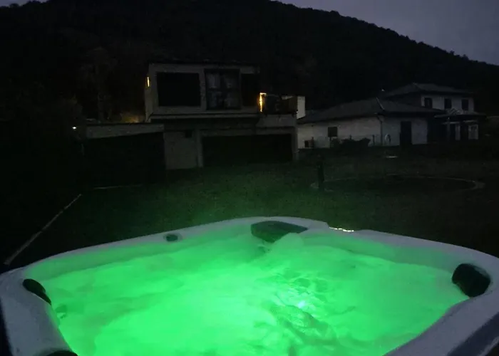 Luxuscontainer Am Nuerburgring #1 Daire *