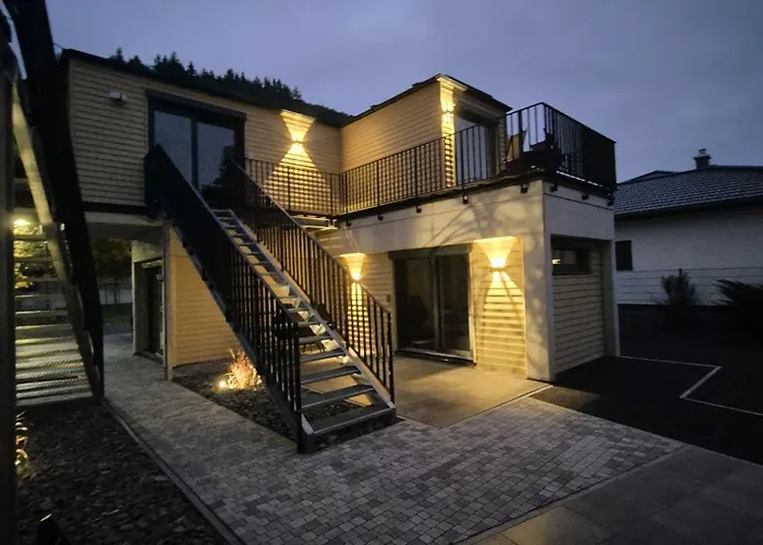 Luxuscontainer Am Nuerburgring #1 אדנאו